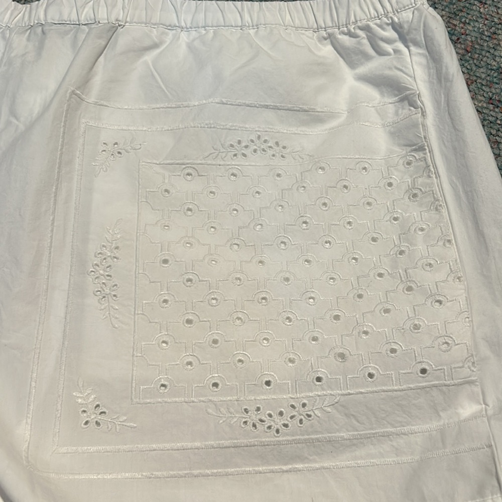 NWT Zara 100% cotton off white shorts with eyelet pockets in XXL - Picture 7 of 12